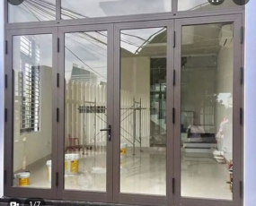 Cửa sắt