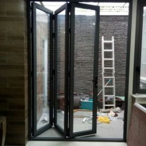 CỬA NHÔM XẾP TRƯỢT