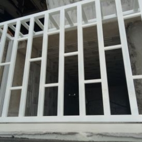 KHUNG BẢO VỆ MẪU 1